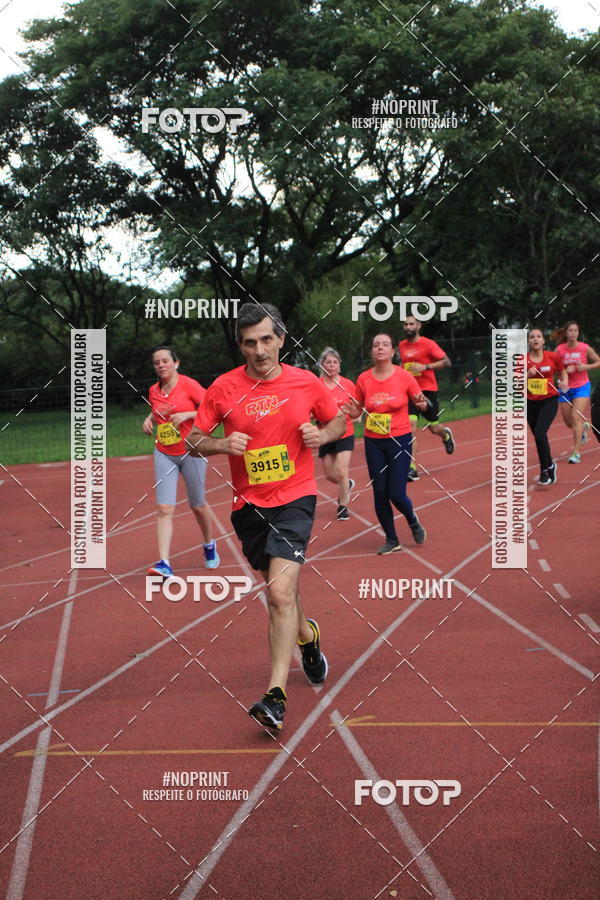 Buy your photos of the eventSantander Track & Field Run Series - Shopping Tambor on Fotop
