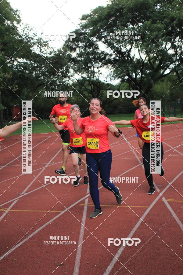 Buy your photos of the eventSantander Track & Field Run Series - Shopping Tambor on Fotop