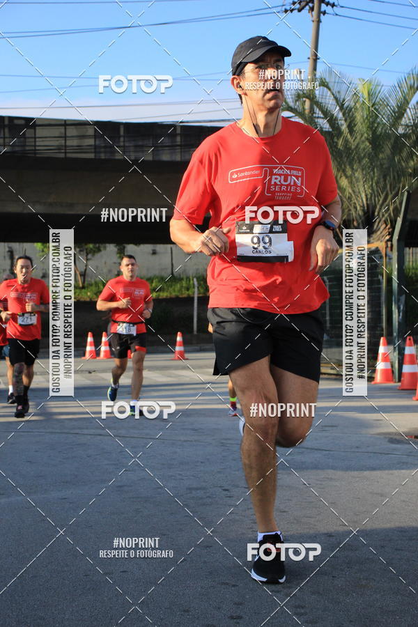 Buy your photos of the eventSantander Track & Field Run Series - Shopping Tambor on Fotop
