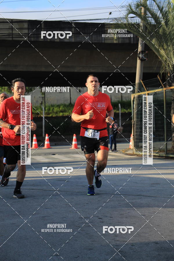 Buy your photos of the eventSantander Track & Field Run Series - Shopping Tambor on Fotop