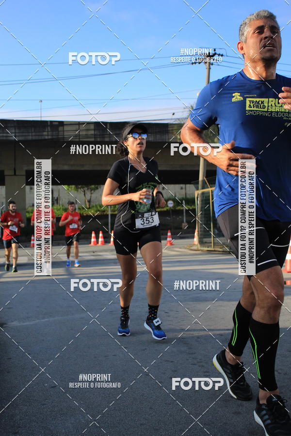 Buy your photos of the eventSantander Track & Field Run Series - Shopping Tambor on Fotop