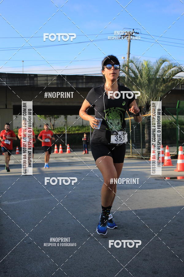 Buy your photos of the eventSantander Track & Field Run Series - Shopping Tambor on Fotop