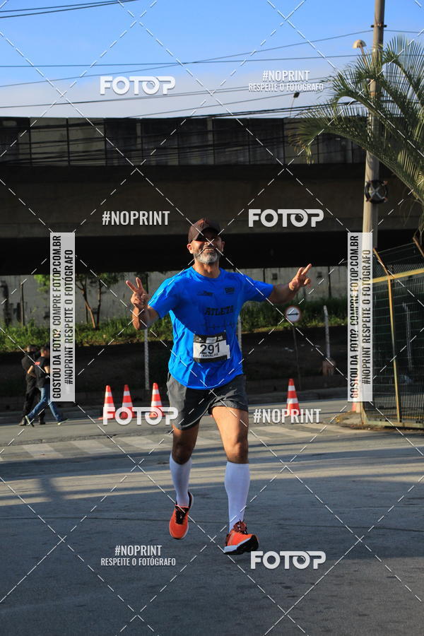 Buy your photos of the eventSantander Track & Field Run Series - Shopping Tambor on Fotop