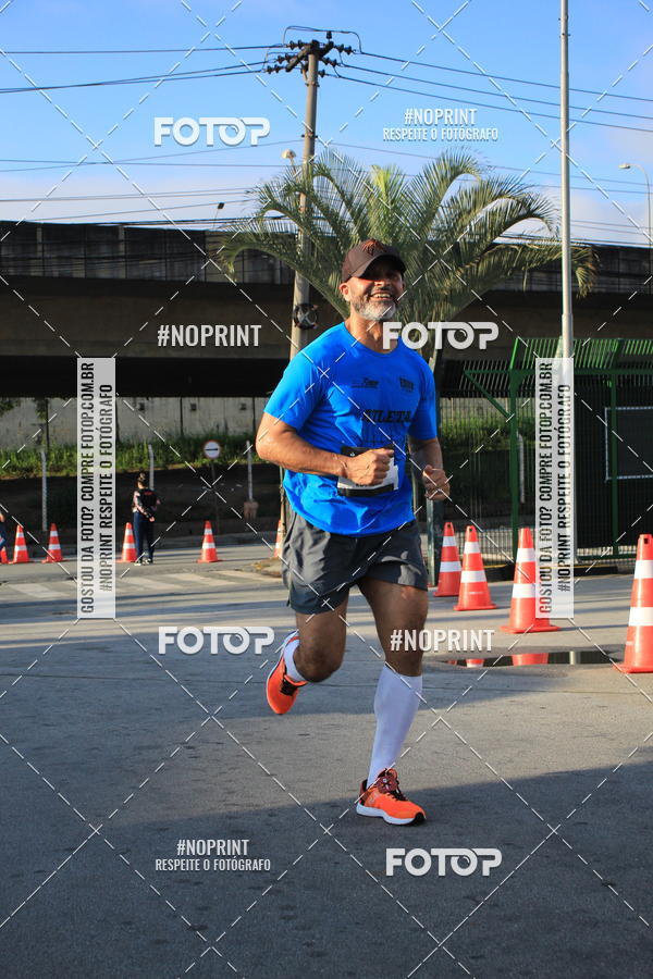 Buy your photos of the eventSantander Track & Field Run Series - Shopping Tambor on Fotop