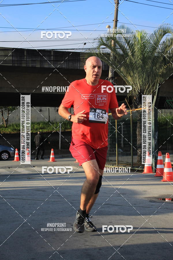 Buy your photos of the eventSantander Track & Field Run Series - Shopping Tambor on Fotop
