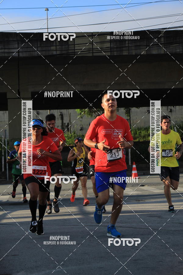 Buy your photos of the eventSantander Track & Field Run Series - Shopping Tambor on Fotop