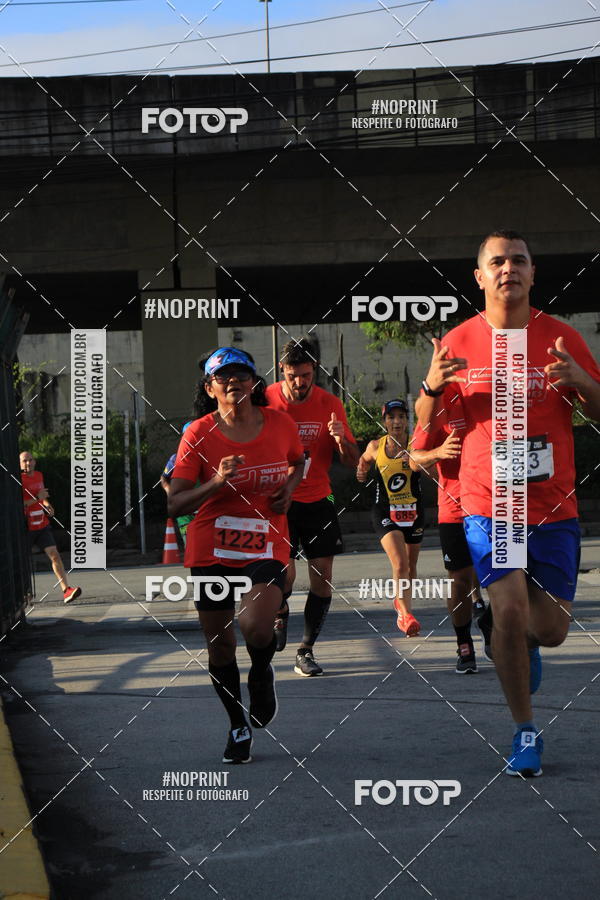 Buy your photos of the eventSantander Track & Field Run Series - Shopping Tambor on Fotop
