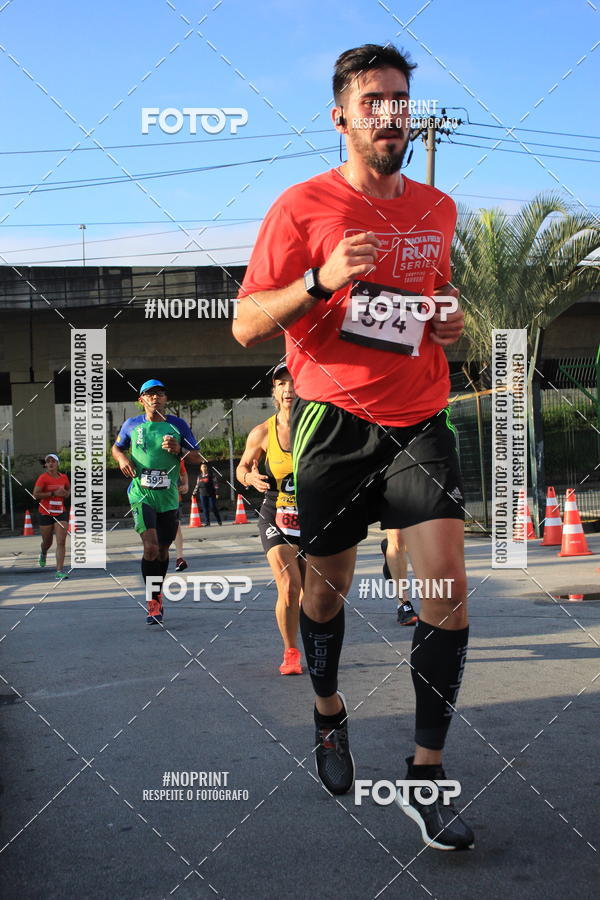 Buy your photos of the eventSantander Track & Field Run Series - Shopping Tambor on Fotop
