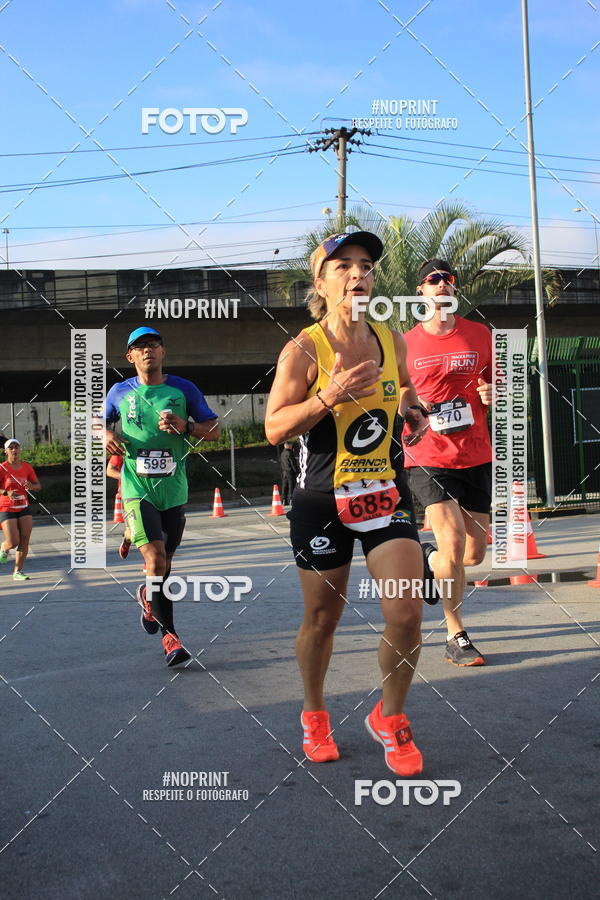 Buy your photos of the eventSantander Track & Field Run Series - Shopping Tambor on Fotop