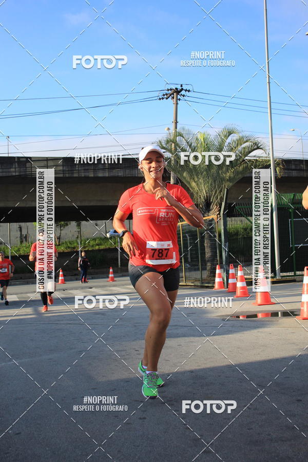 Buy your photos of the eventSantander Track & Field Run Series - Shopping Tambor on Fotop