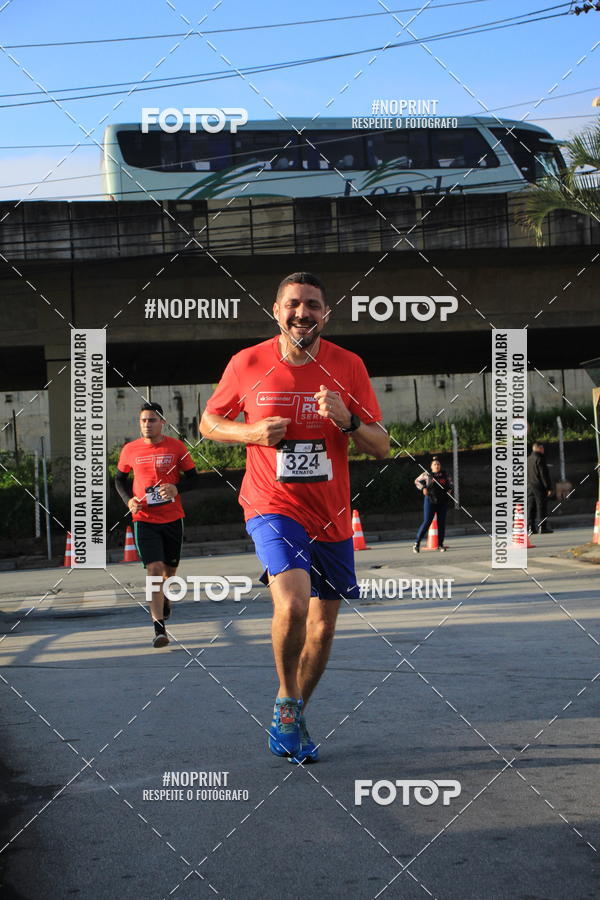 Buy your photos of the eventSantander Track & Field Run Series - Shopping Tambor on Fotop