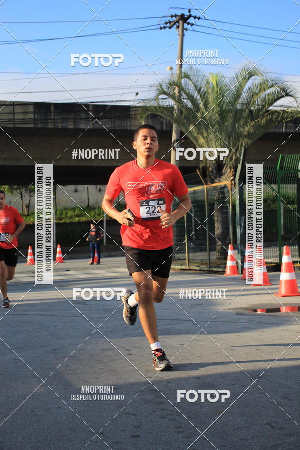 Buy your photos of the eventSantander Track & Field Run Series - Shopping Tambor on Fotop