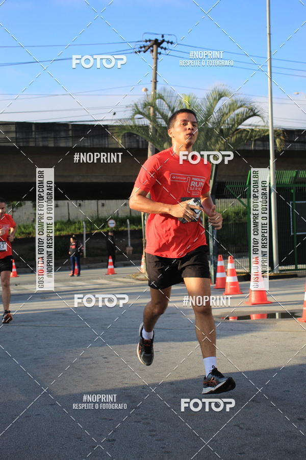 Buy your photos of the eventSantander Track & Field Run Series - Shopping Tambor on Fotop