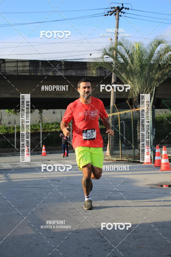 Buy your photos of the eventSantander Track & Field Run Series - Shopping Tambor on Fotop