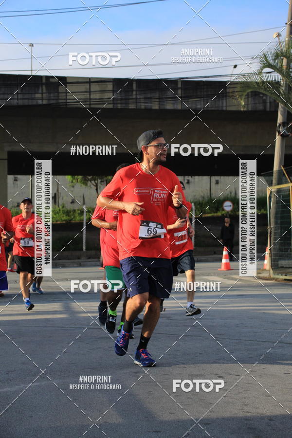 Buy your photos of the eventSantander Track & Field Run Series - Shopping Tambor on Fotop