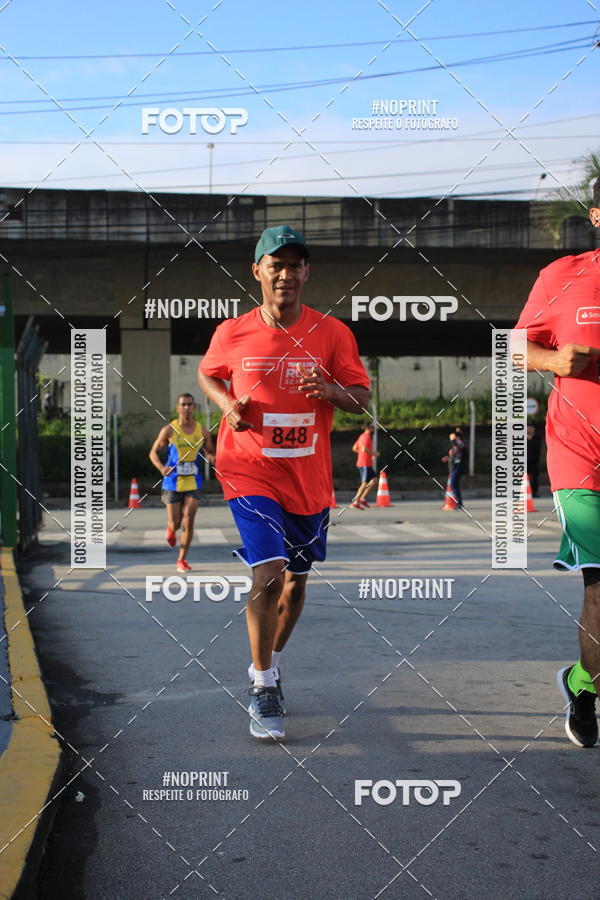 Buy your photos of the eventSantander Track & Field Run Series - Shopping Tambor on Fotop