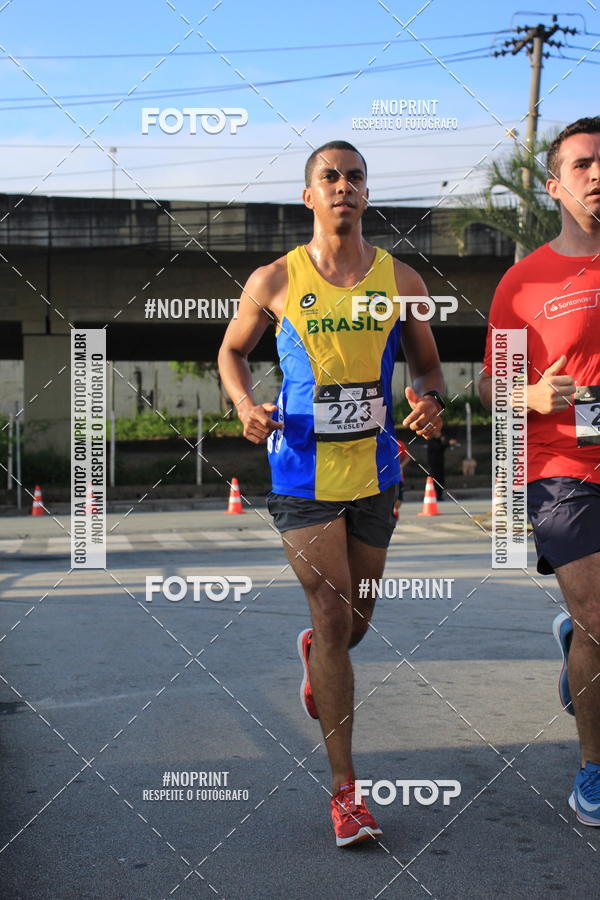 Buy your photos of the eventSantander Track & Field Run Series - Shopping Tambor on Fotop