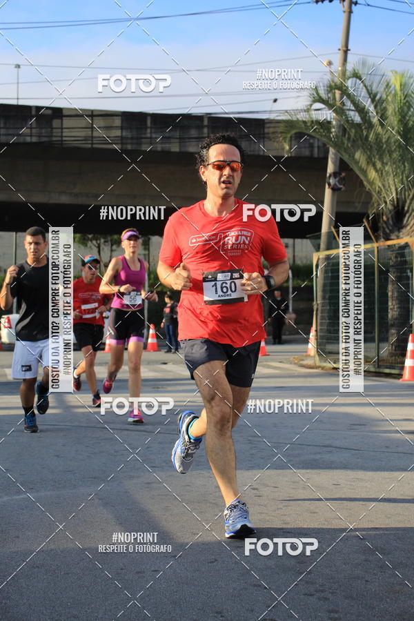 Buy your photos of the eventSantander Track & Field Run Series - Shopping Tambor on Fotop