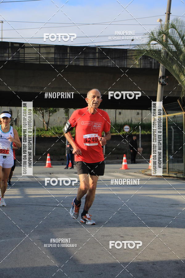 Buy your photos of the eventSantander Track & Field Run Series - Shopping Tambor on Fotop