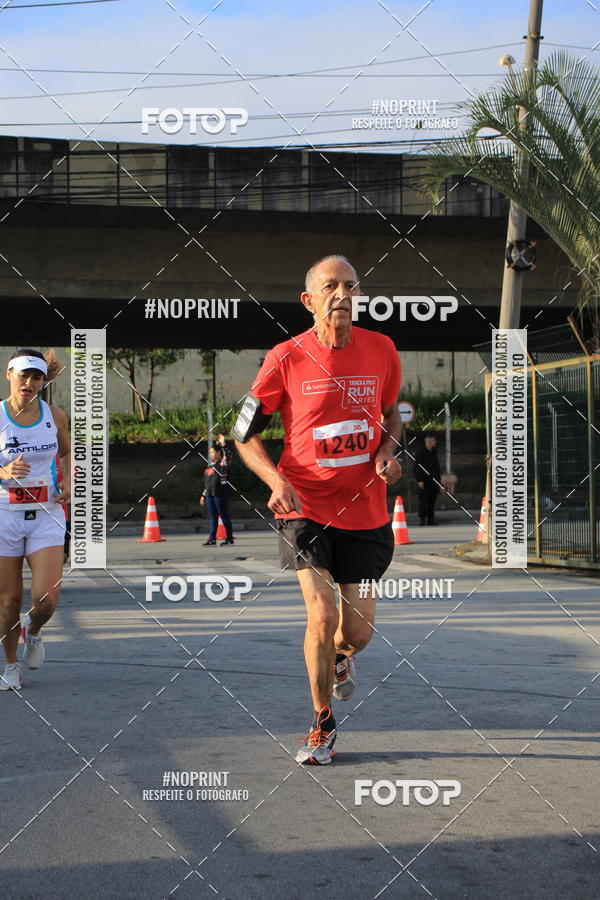 Buy your photos of the eventSantander Track & Field Run Series - Shopping Tambor on Fotop