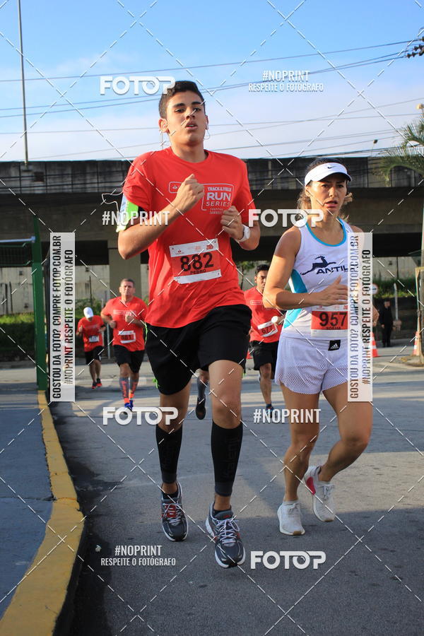 Buy your photos of the eventSantander Track & Field Run Series - Shopping Tambor on Fotop