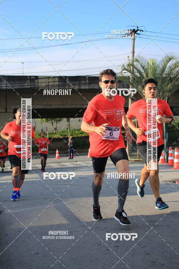 Buy your photos of the eventSantander Track & Field Run Series - Shopping Tambor on Fotop