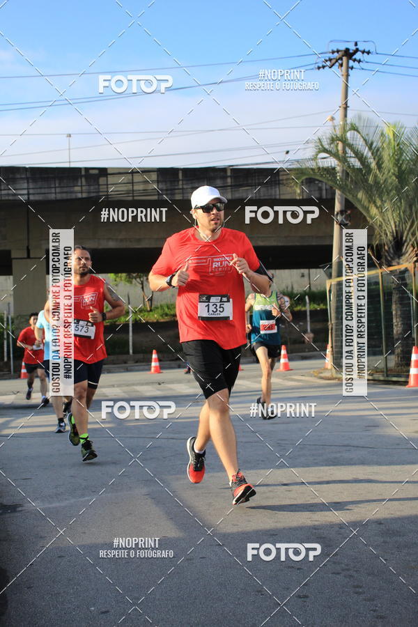 Buy your photos of the eventSantander Track & Field Run Series - Shopping Tambor on Fotop