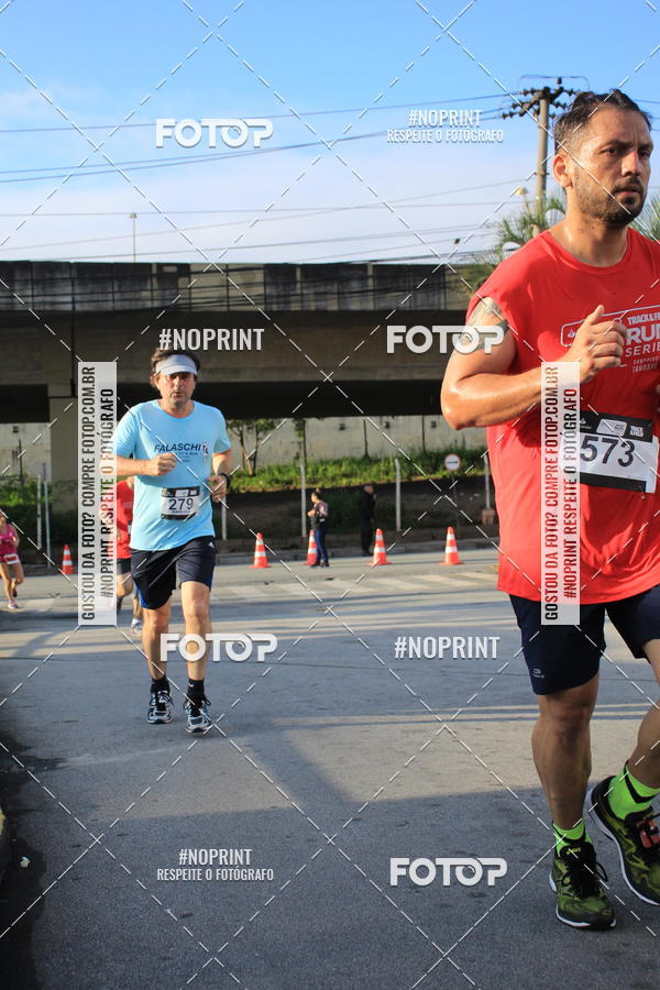 Buy your photos of the eventSantander Track & Field Run Series - Shopping Tambor on Fotop