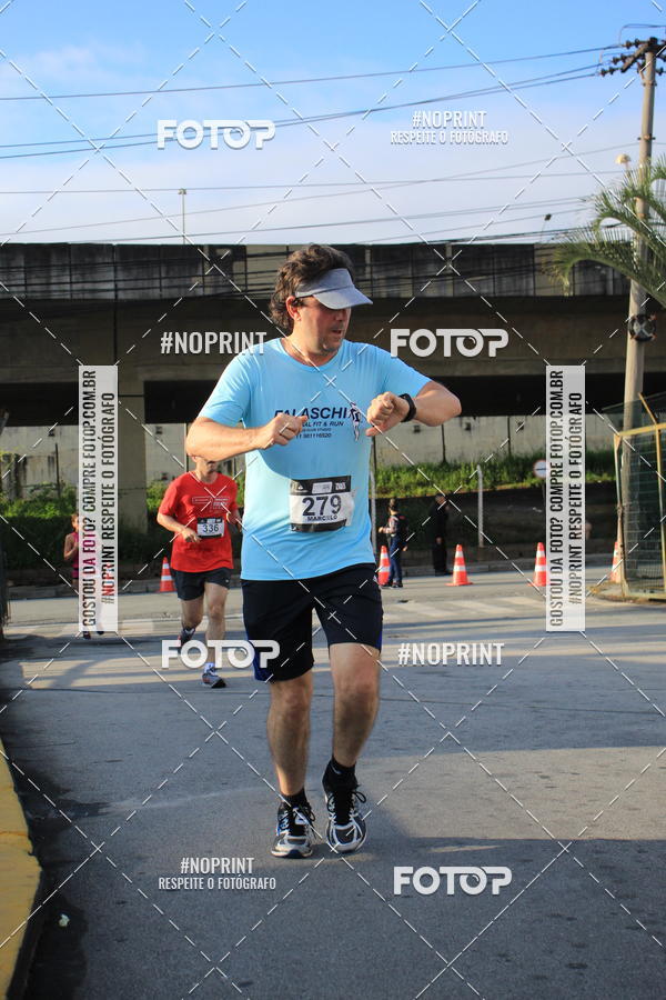 Buy your photos of the eventSantander Track & Field Run Series - Shopping Tambor on Fotop