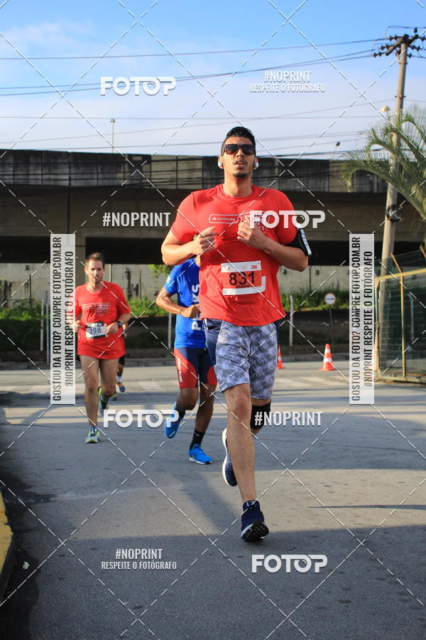 Buy your photos of the eventSantander Track & Field Run Series - Shopping Tambor on Fotop