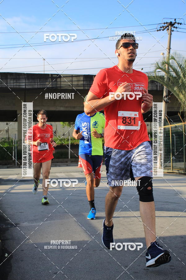 Buy your photos of the eventSantander Track & Field Run Series - Shopping Tambor on Fotop
