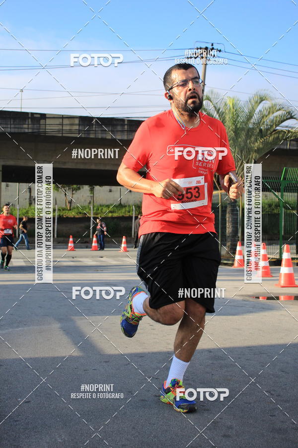 Buy your photos of the eventSantander Track & Field Run Series - Shopping Tambor on Fotop