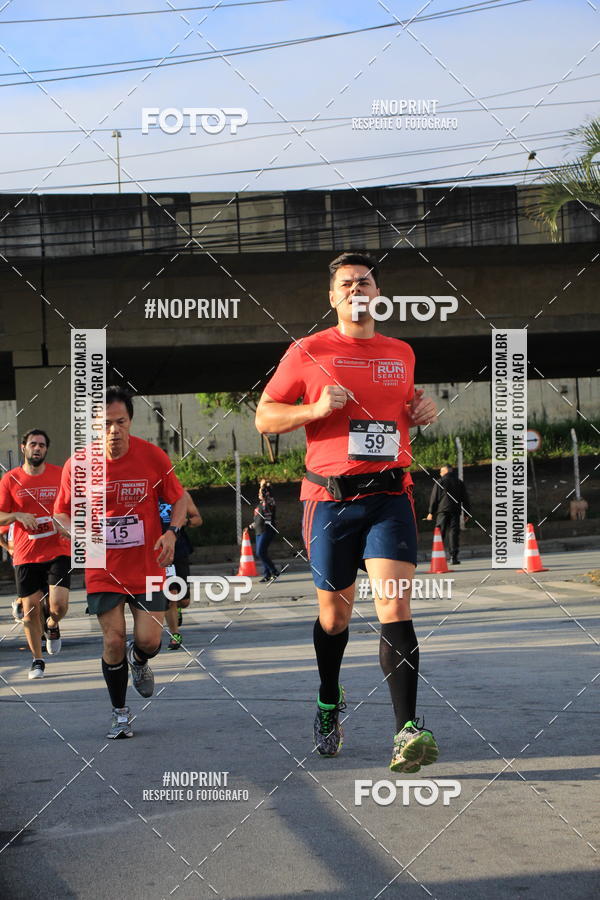 Buy your photos of the eventSantander Track & Field Run Series - Shopping Tambor on Fotop