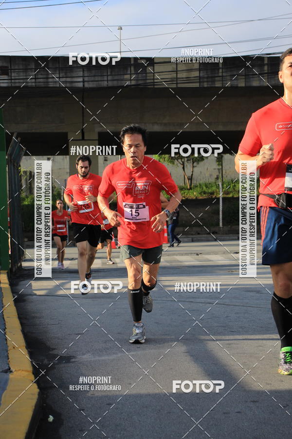 Buy your photos of the eventSantander Track & Field Run Series - Shopping Tambor on Fotop