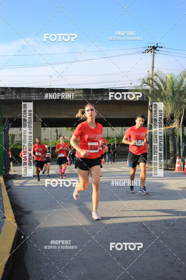 Buy your photos of the eventSantander Track & Field Run Series - Shopping Tambor on Fotop