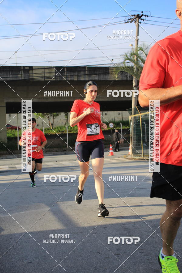 Buy your photos of the eventSantander Track & Field Run Series - Shopping Tambor on Fotop