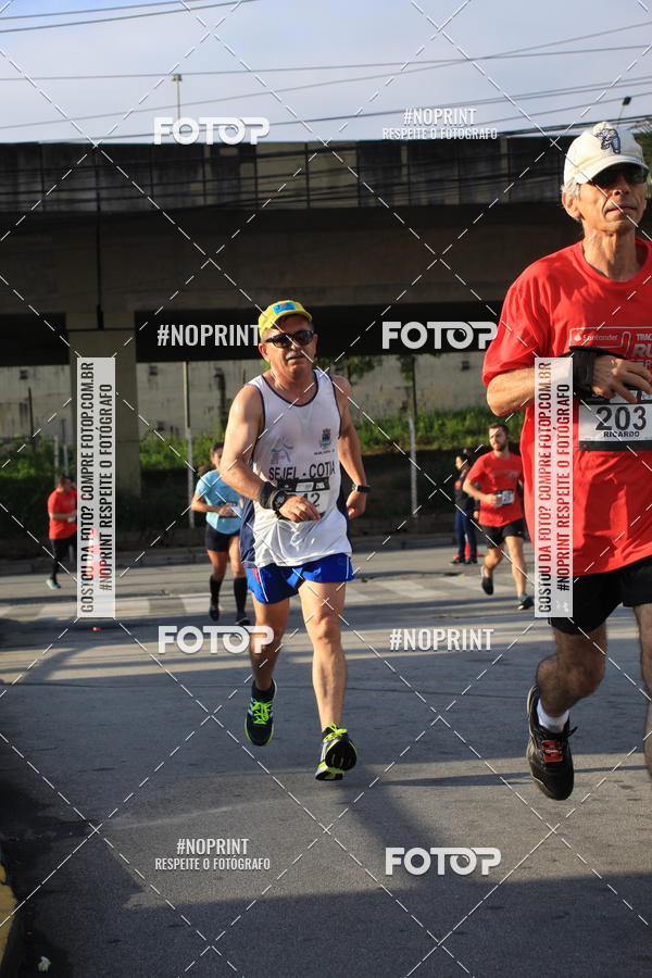 Buy your photos of the eventSantander Track & Field Run Series - Shopping Tambor on Fotop