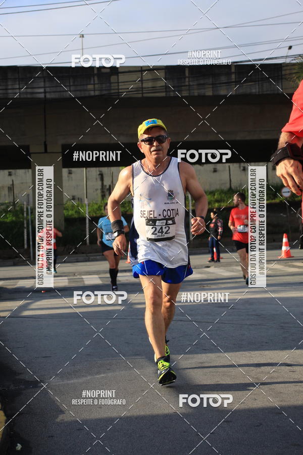 Buy your photos of the eventSantander Track & Field Run Series - Shopping Tambor on Fotop