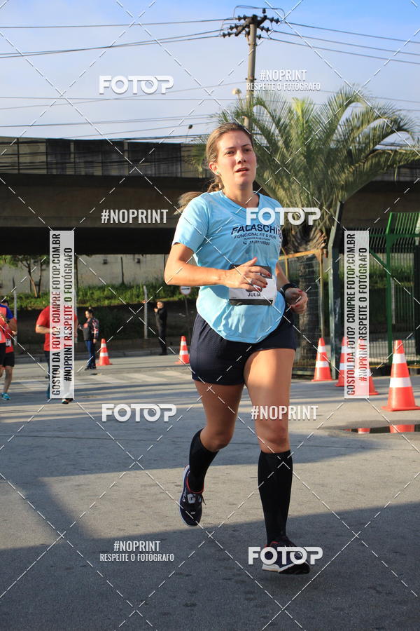 Buy your photos of the eventSantander Track & Field Run Series - Shopping Tambor on Fotop