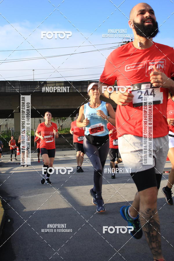 Buy your photos of the eventSantander Track & Field Run Series - Shopping Tambor on Fotop