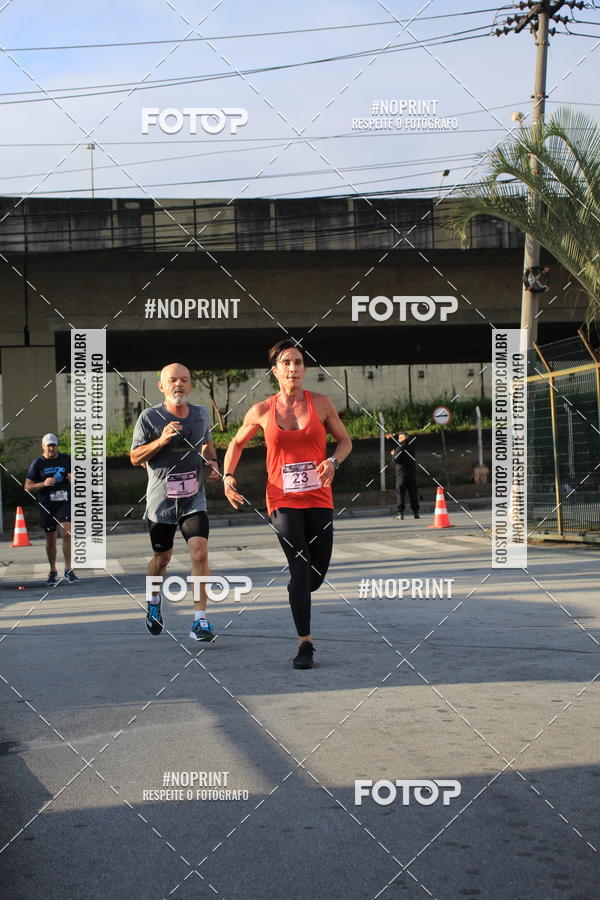 Buy your photos of the eventSantander Track & Field Run Series - Shopping Tambor on Fotop