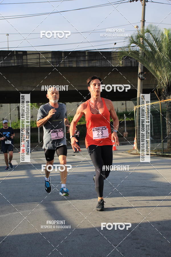 Buy your photos of the eventSantander Track & Field Run Series - Shopping Tambor on Fotop