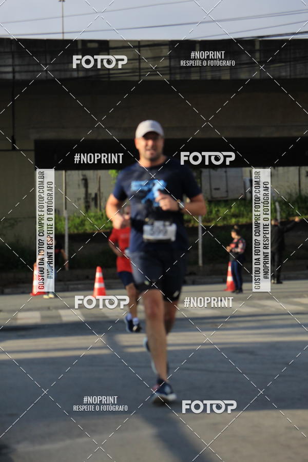 Buy your photos of the eventSantander Track & Field Run Series - Shopping Tambor on Fotop