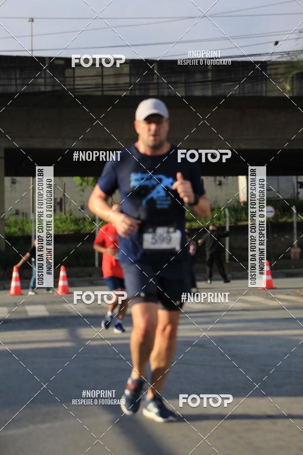 Buy your photos of the eventSantander Track & Field Run Series - Shopping Tambor on Fotop