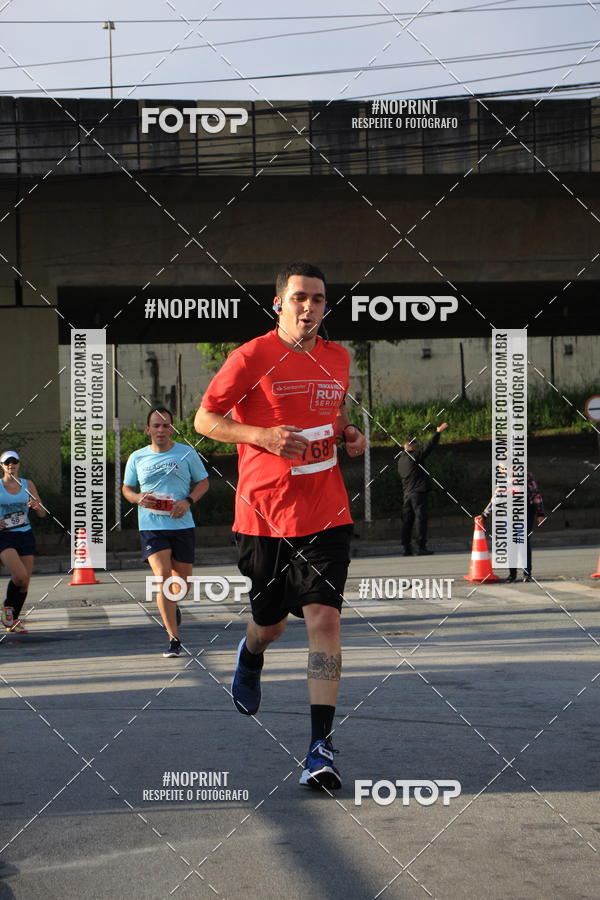 Buy your photos of the eventSantander Track & Field Run Series - Shopping Tambor on Fotop
