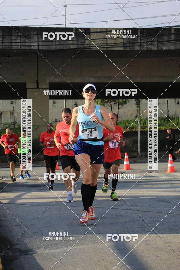 Buy your photos of the eventSantander Track & Field Run Series - Shopping Tambor on Fotop