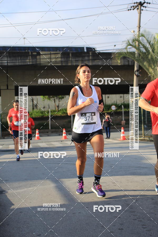 Buy your photos of the eventSantander Track & Field Run Series - Shopping Tambor on Fotop