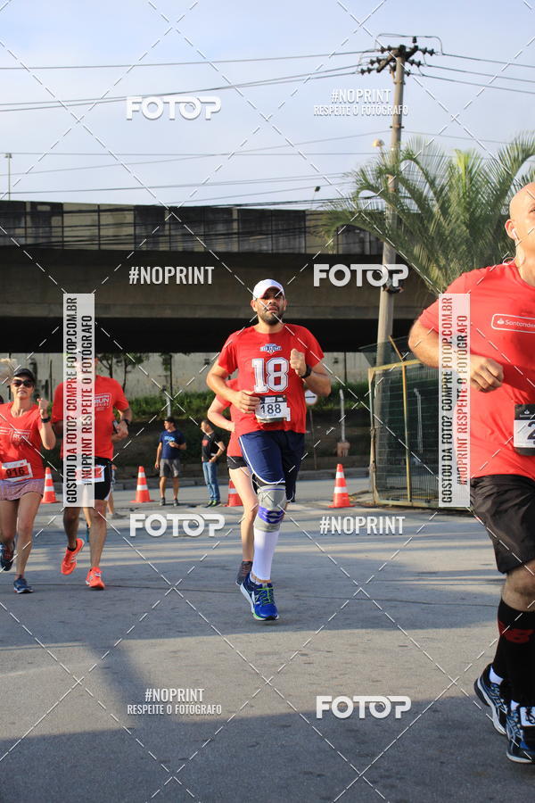 Buy your photos of the eventSantander Track & Field Run Series - Shopping Tambor on Fotop
