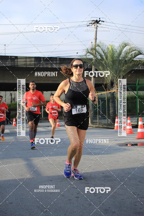 Buy your photos of the eventSantander Track & Field Run Series - Shopping Tambor on Fotop