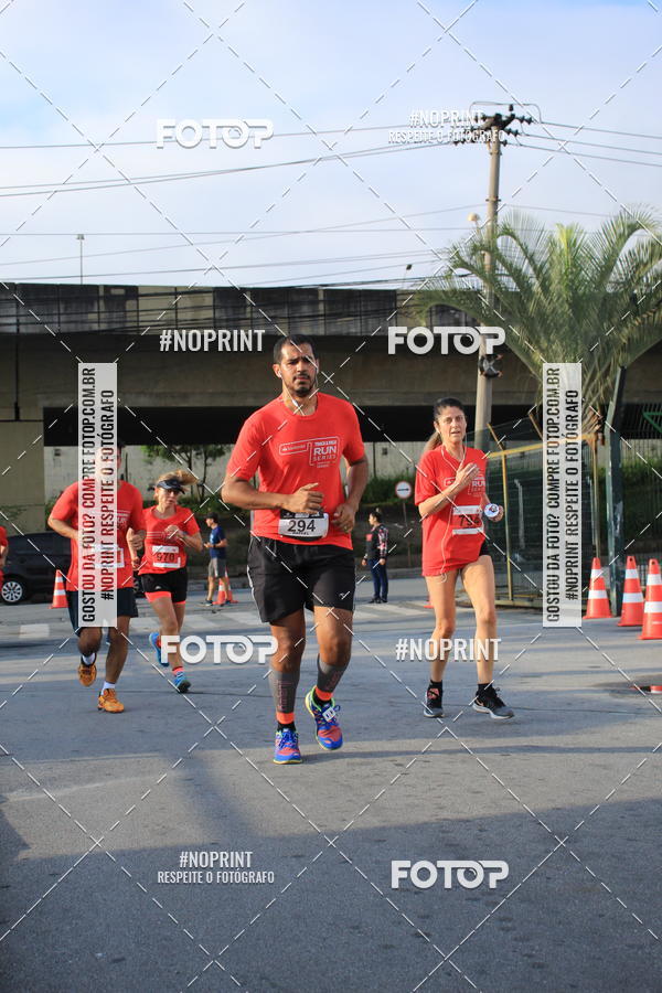 Buy your photos of the eventSantander Track & Field Run Series - Shopping Tambor on Fotop